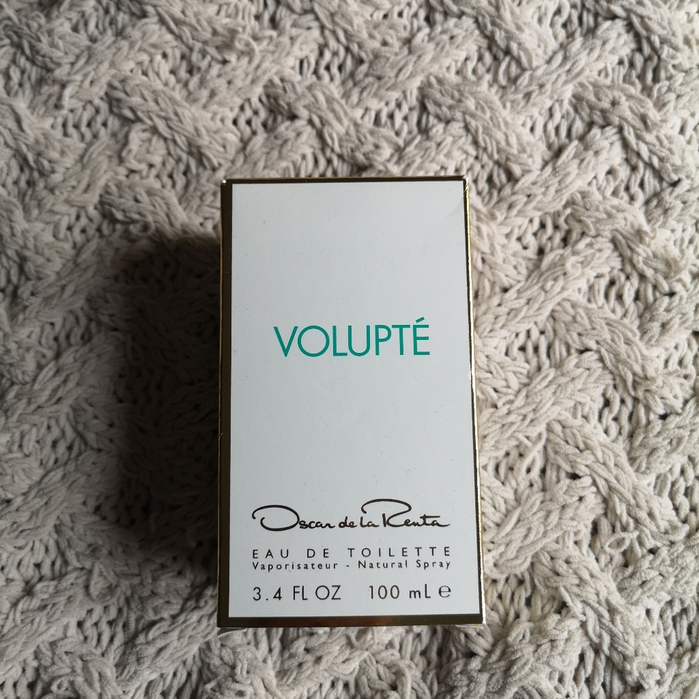 Oscar De La Renta Volupté